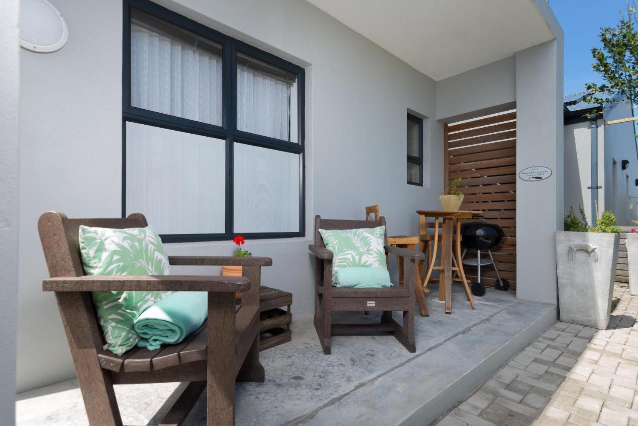Stay At Friends Economic Rooms Malkopvlei Екстериор снимка