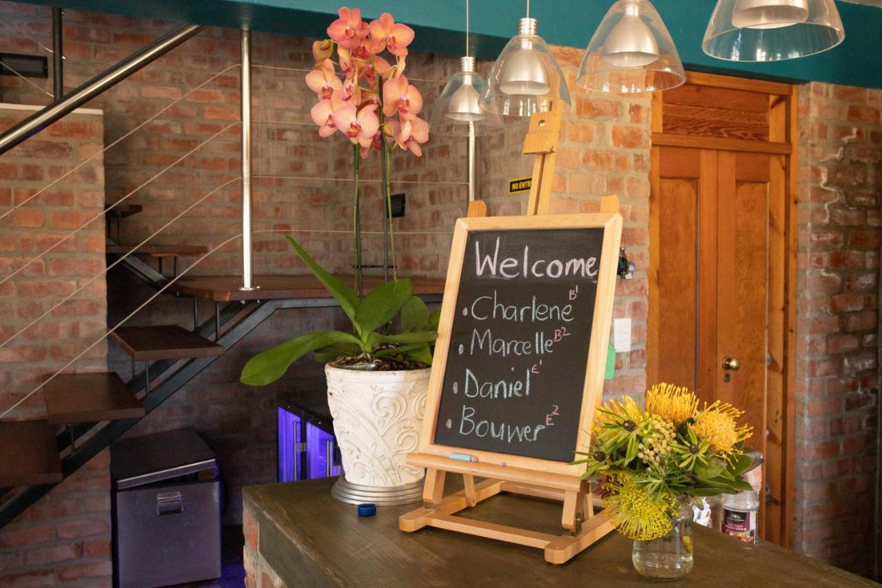 Stay At Friends Economic Rooms Malkopvlei Екстериор снимка