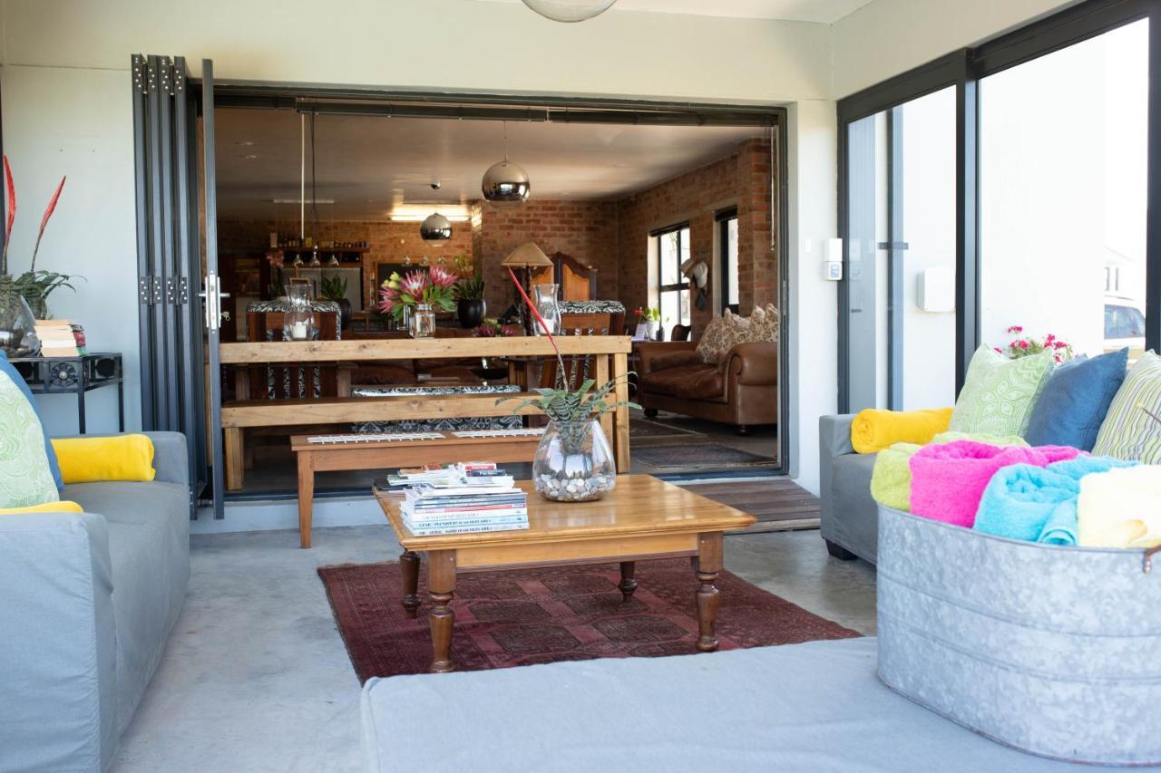 Stay At Friends Economic Rooms Malkopvlei Екстериор снимка