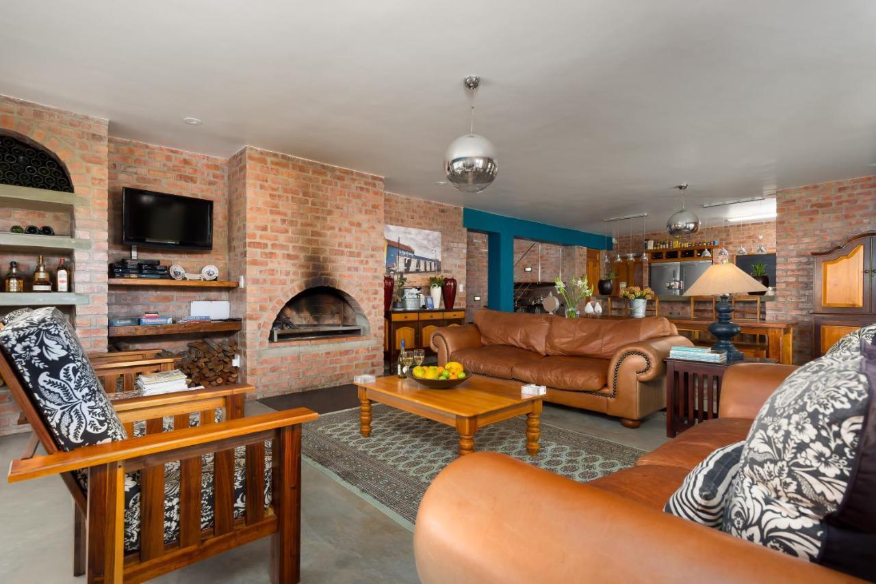 Stay At Friends Economic Rooms Malkopvlei Екстериор снимка
